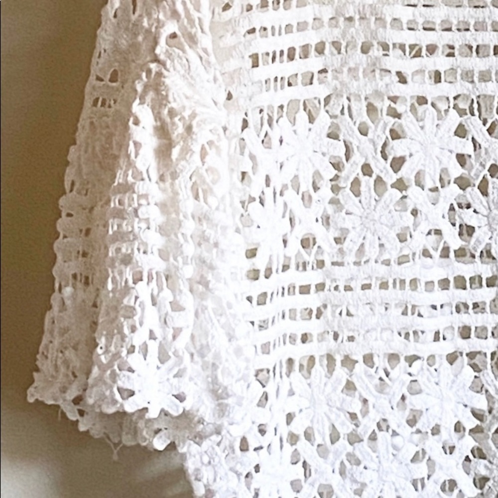 Anthropologie Blue Tassel Crochet Top White Sleeves Size S - Picture 5 of 6